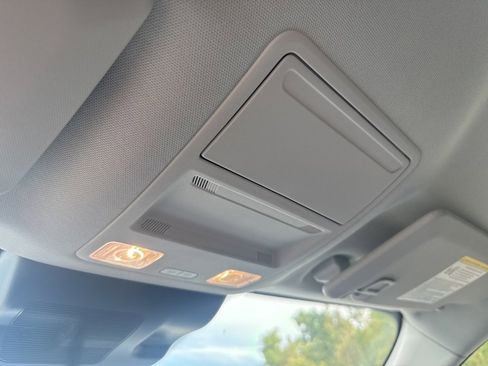 New 2025 Ford Maverick XLT w/ XLT Luxury Package image 24