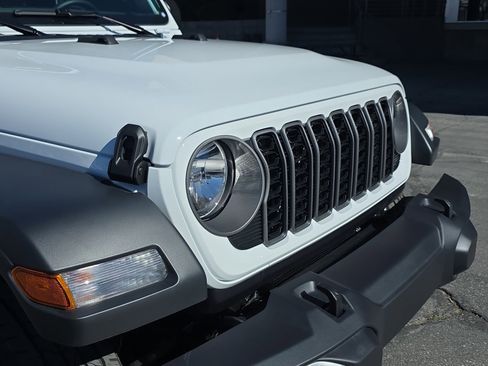 New 2026 Jeep Gladiator Sport image 9