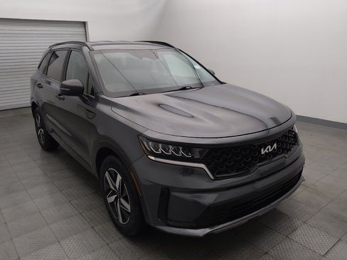 Used 2021 Kia Sorento S FWD image 13