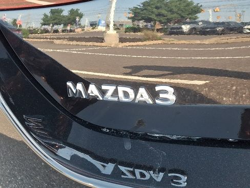 Used 2024 MAZDA MAZDA3 s FWD image 30