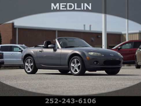 Used 2006 MAZDA MX-5 Miata Touring w/ Appearance Pkg image 1