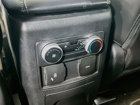 Used 2022 Ford Explorer XLT w/ Equipment Group 202A RWD image 25