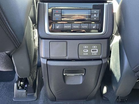 Certified 2025 Subaru Ascent Limited w/ Popular Package #1 image 14