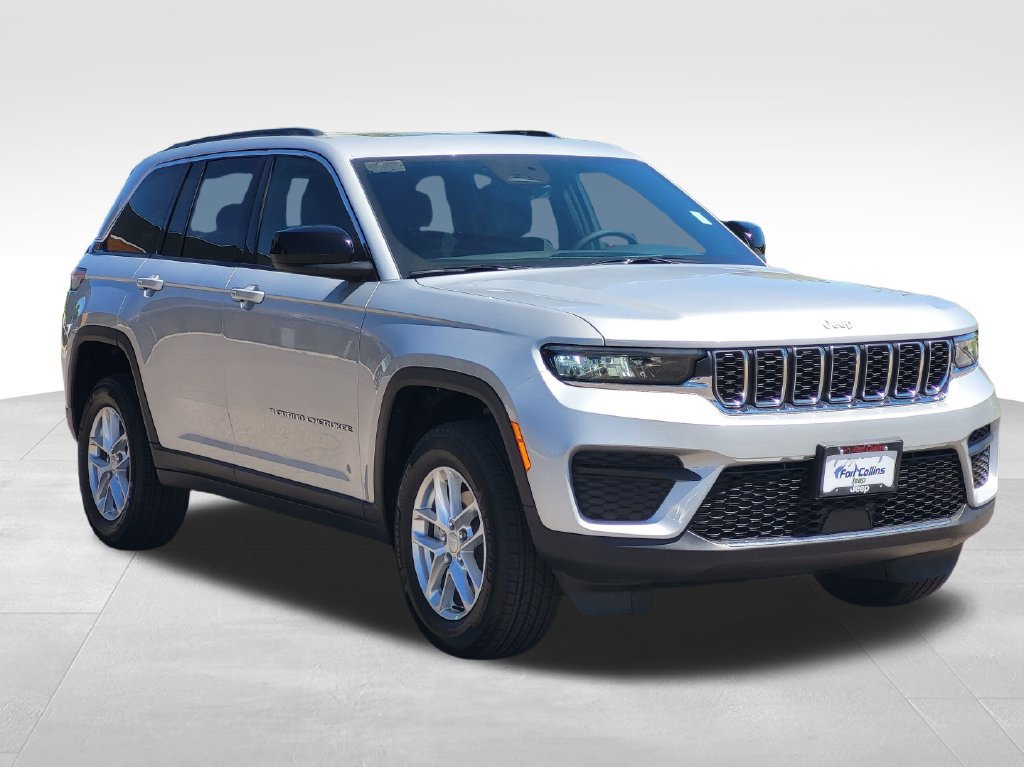 New 2026 Jeep Grand Cherokee Laredo X AWD/4WD image 3
