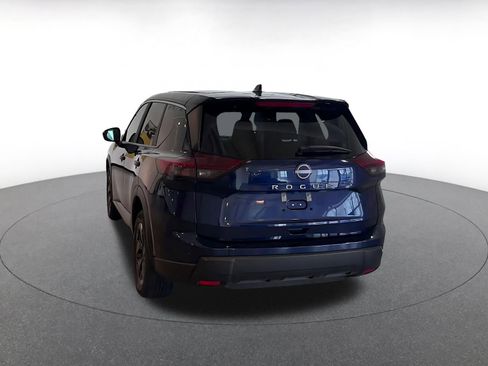 Used 2025 Nissan Rogue SV image 12