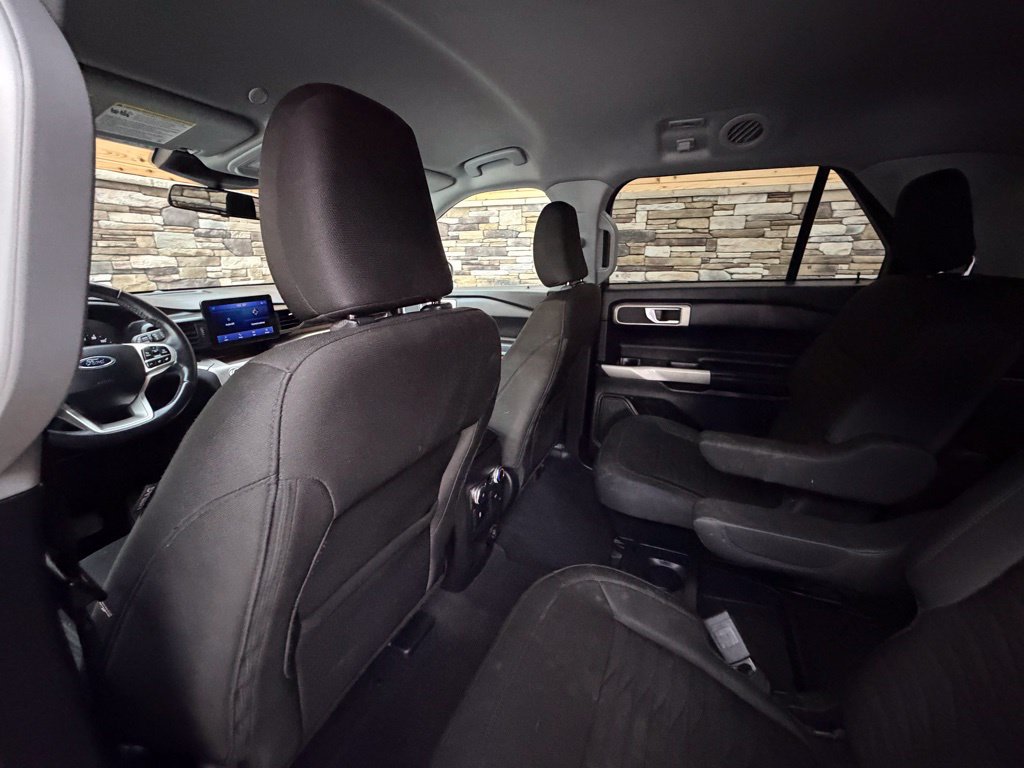 Used 2021 Ford Explorer XLT AWD/4WD image 28