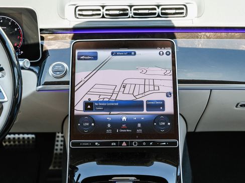 New 2024 Mercedes-Benz S 580 4MATIC Sedan image 11