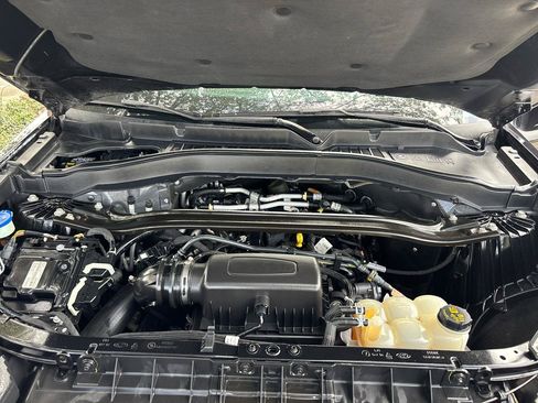 Used 2021 Ford Explorer Limited w/ Equipment Group 301A RWD image 38