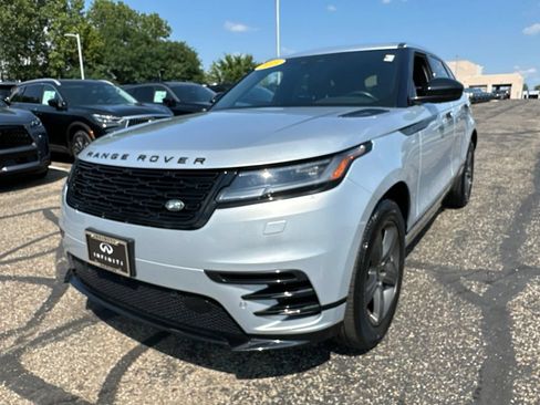 Used 2025 Land Rover Range Rover Velar Dynamic SE AWD/4WD image 1