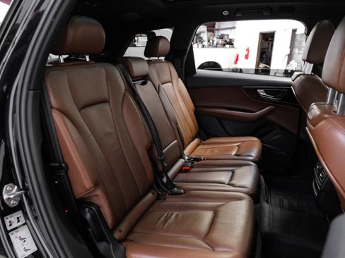 Used 2017 Audi Q7 3.0T Premium Plus image 32