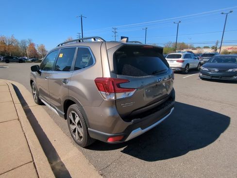 Used 2019 Subaru Forester Touring image 5