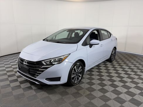 Used 2025 Nissan Versa SV w/ Trunk Package FWD image 2