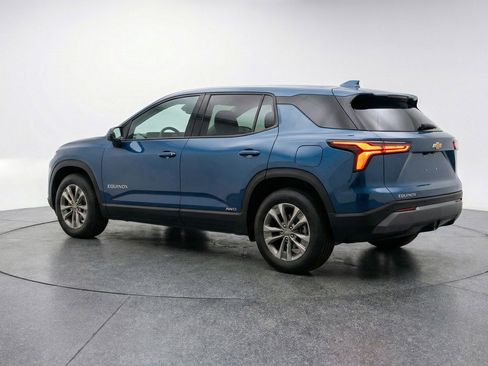 Used 2025 Chevrolet Equinox LT image 6