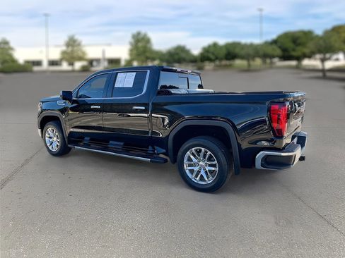 Used 2020 GMC Sierra 1500 SLT w/ SLT Premium Package image 4