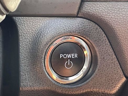 Used 2023 Toyota RAV4 XSE AWD/4WD image 32