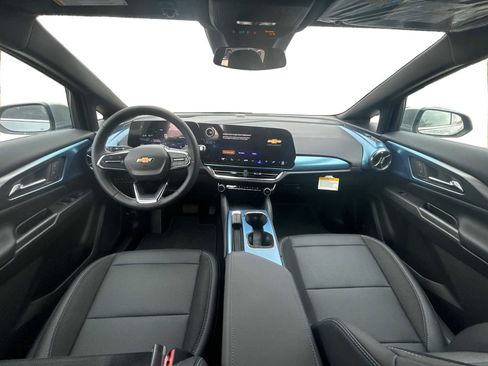 New 2026 Chevrolet Equinox EV LT image 14