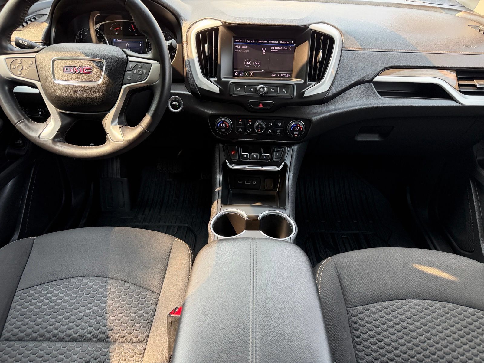 Used 2020 GMC Terrain SLE w/ Driver Convenience Package FWD image 19