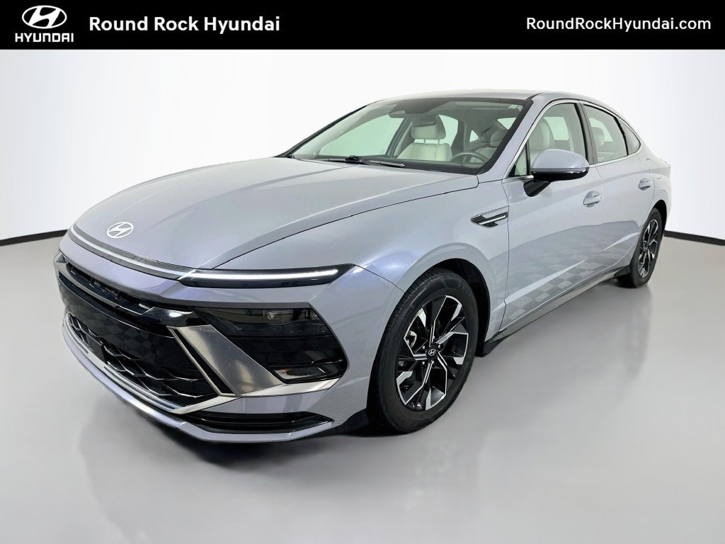 Used 2025 Hyundai Sonata SEL FWD image 1
