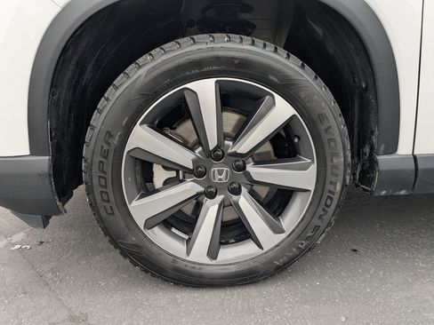 Used 2023 Honda Pilot Touring image 36