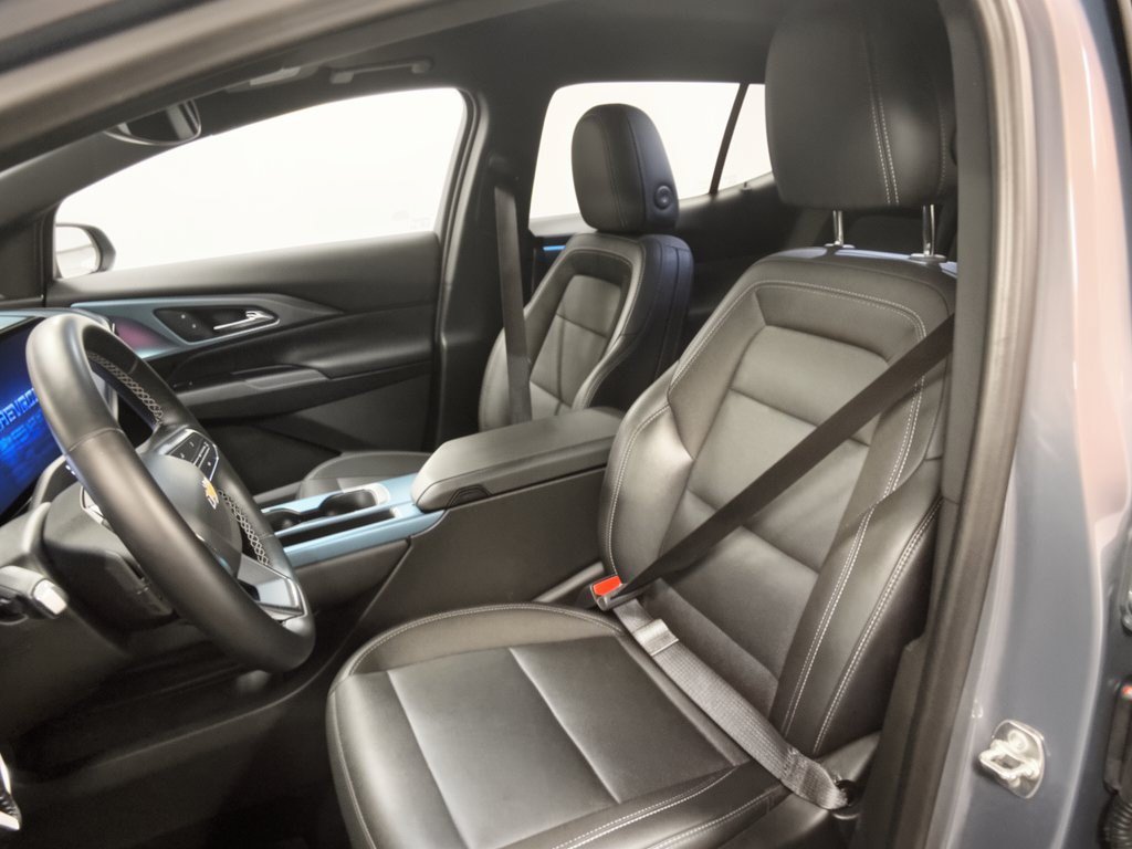 Used 2024 Chevrolet Equinox EV LT FWD image 5