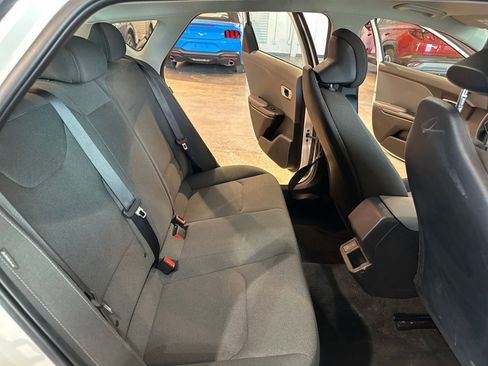 Used 2025 Kia K4 LXS image 36