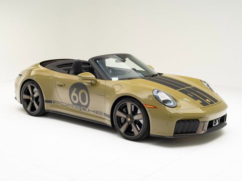 Certified 2026 Porsche 911 GTS image 7