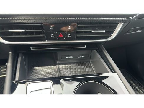 Used 2024 Volkswagen Atlas Cross Sport SEL Premium R-Line AWD/4WD image 16