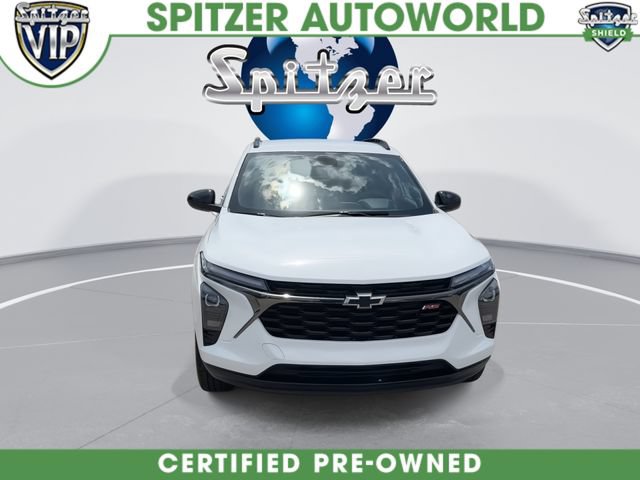 Used 2025 Chevrolet Trax RS w/ Driver Confidence Package FWD image 4