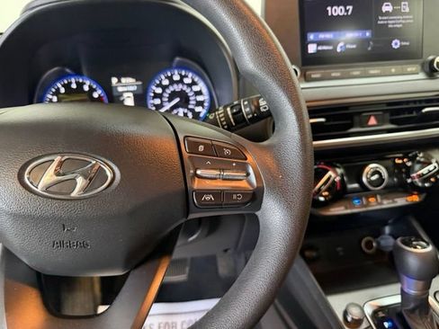 Used 2022 Hyundai Kona SEL AWD/4WD image 25