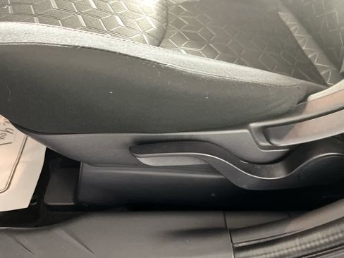 Used 2025 Mitsubishi Outlander Sport LE image 14