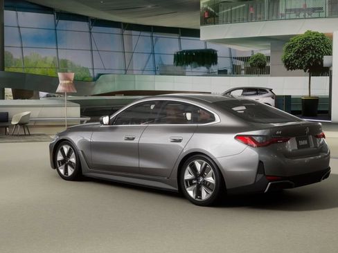 New 2026 BMW i4 eDrive40 w/ Premium Package image 28