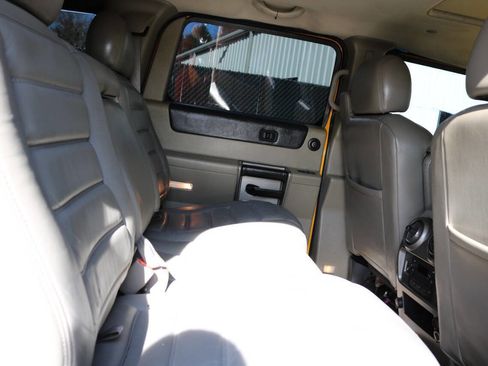 Used 2003 HUMMER H2 Base 4dr 4WD SUV w/ Preferred Equipment Group image 73