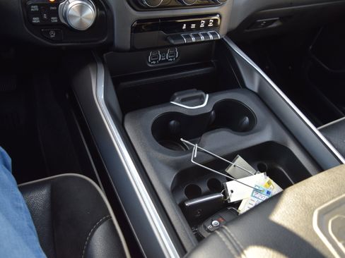 Used 2021 RAM 1500 Laramie w/ Sport Appearance Package image 17