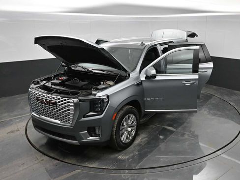 Used 2024 GMC Yukon Denali w/ Advanced Technology Package image 38