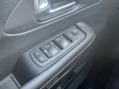 New 2026 Chrysler Pacifica Select image 20