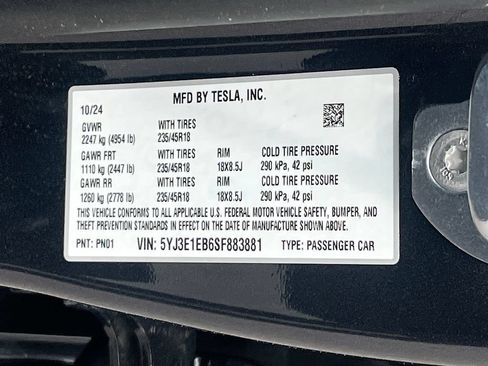 Used 2025 Tesla Model 3 Long Range AWD/4WD image 33