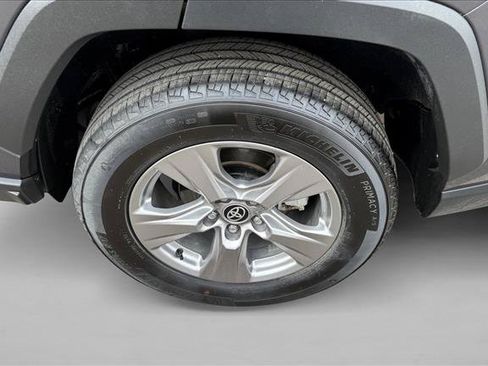 Used 2025 Toyota RAV4 XLE AWD/4WD image 9