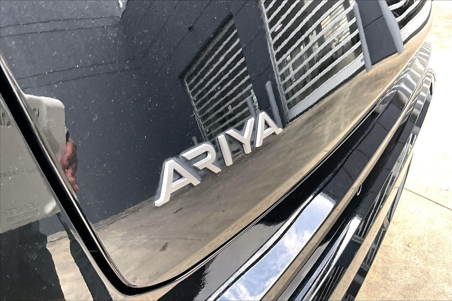 Certified 2023 Nissan Ariya FWD image 30