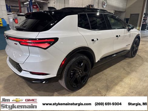 New 2025 Chevrolet Equinox EV RS w/ Convenience Package II image 7