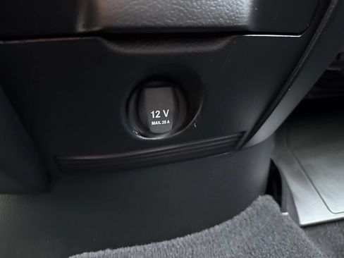 Used 2018 Mercedes-Benz Sprinter 2500 image 30