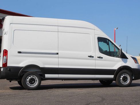 Used 2026 Ford Transit 250 148 High Roof RWD image 3