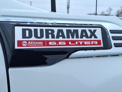 Used 2024 GMC Sierra 2500 SLT w/ SLT Premium Package image 25