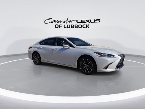 Certified 2025 Lexus ES 300h w/ Premium Package image 2