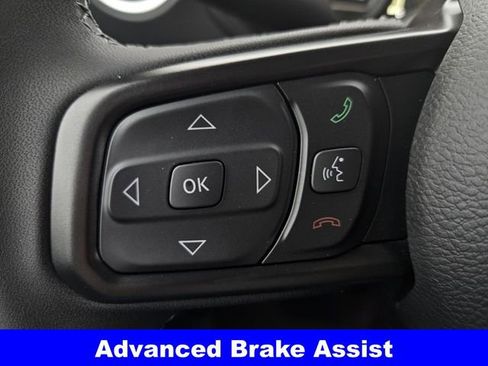 New 2025 Jeep Gladiator High Tide image 19