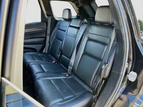 Used 2019 Jeep Grand Cherokee Trailhawk w/ Trailhawk Luxury Group AWD/4WD image 25