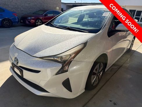Used 2016 Toyota Prius Three FWD image 3