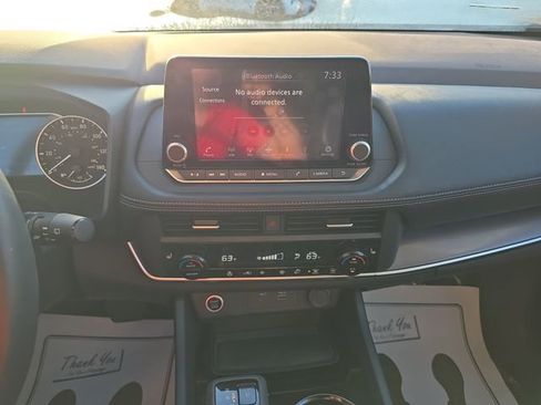 Used 2023 Nissan Rogue SV w/ SV Premium B Package FWD image 25