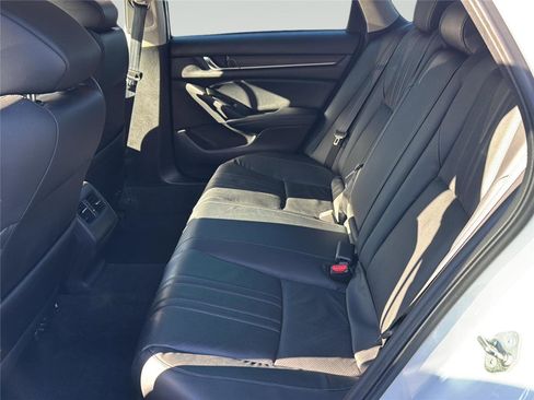 Used 2018 Honda Accord EX-L image 28