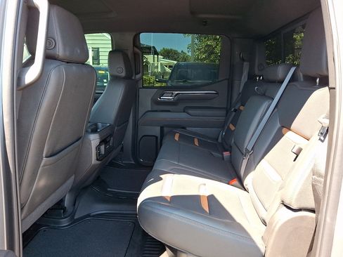 Used 2026 GMC Sierra 1500 AT4 w/ AT4 Premium Package AWD/4WD image 19