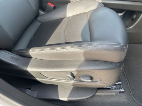 Used 2025 Cadillac XT5 Luxury image 45